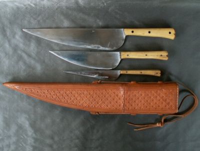 Cased cooks knife set