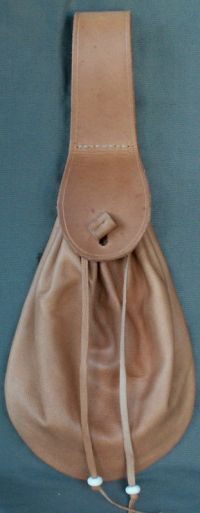 Ladies 17th century narrow belt purse