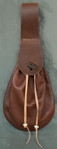 Ladies 17th century narrow belt purse