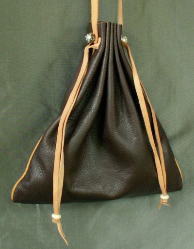 Ladies 14th/15th century square drawstring purse with piped seams