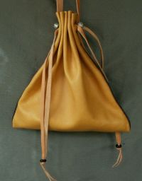 Ladies 14th/15th century square drawstring purse with piped seams