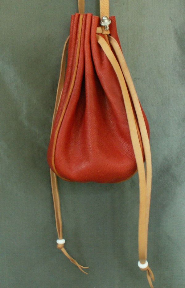Ladies 14th/17th century round drawstring purse with piped seams