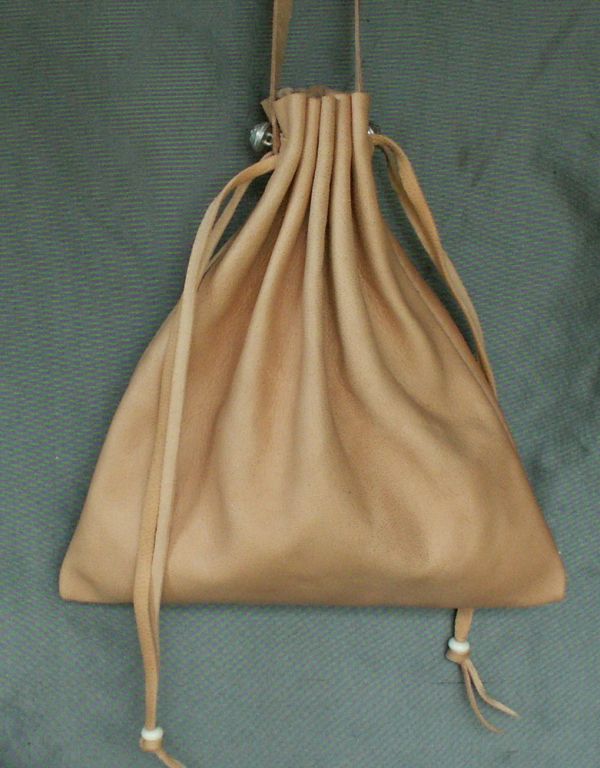 Ladies 14th/15th century square drawstring purse