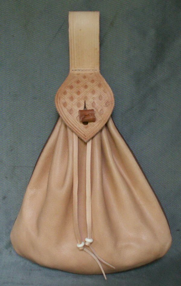 15th/16th century medium belt bag with piped seams and tooling