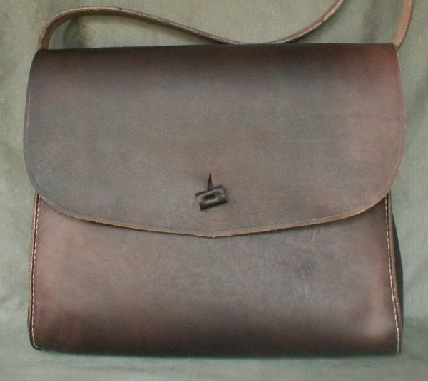 14th - 17th century shoulder bag with side gussets