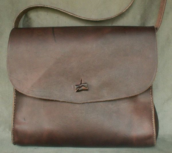 14th - 17th century shoulder bag with side gussets