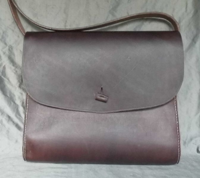 14th - 17th century shoulder bag with side gussets