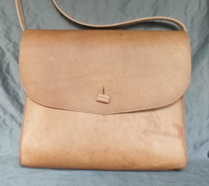 14th - 17th century small belt wallet