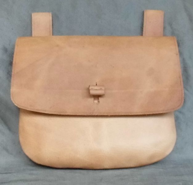 14th - 17th century small belt wallet