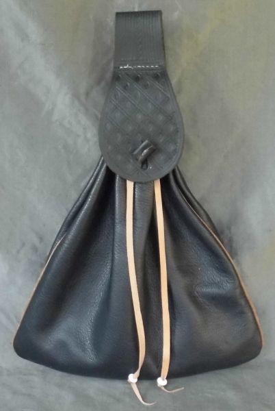 15th/16th century large belt bag with piped seams and tooling