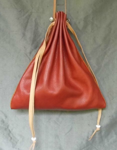 Ladies 14th/15th century square drawstring purse with piped seams