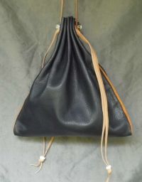Ladies 14th/15th century square drawstring purse with piped seams