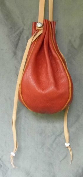 Ladies 14th/17th century round drawstring purse with piped seams