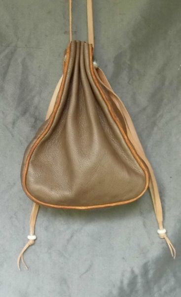 Ladies 15th/16th century drawstring purse with side gusset and piped seams