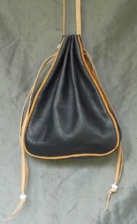 Ladies 15th/16th century drawstring purse with side gusset and piped seams