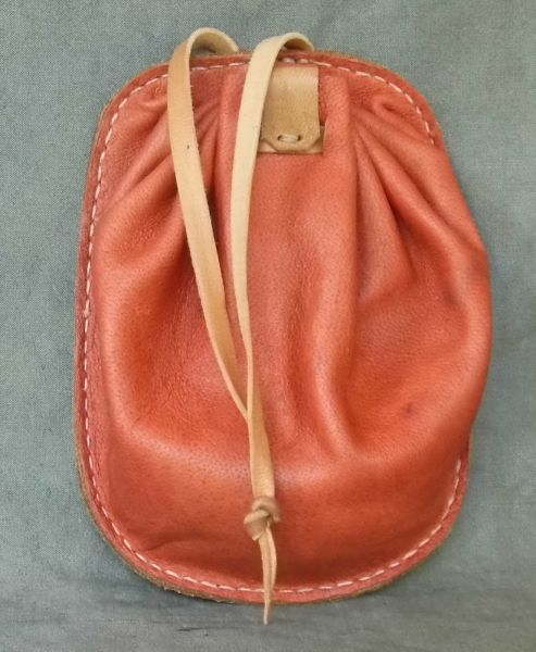 Flat backed money purse
