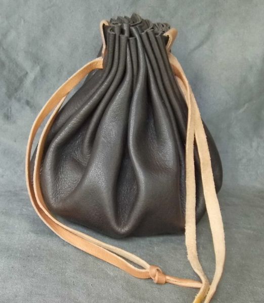 Gaming purse