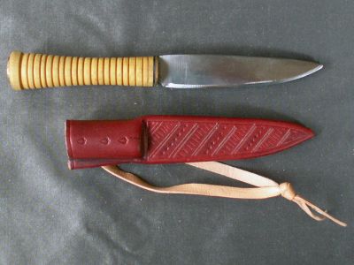 Whillte tang knife